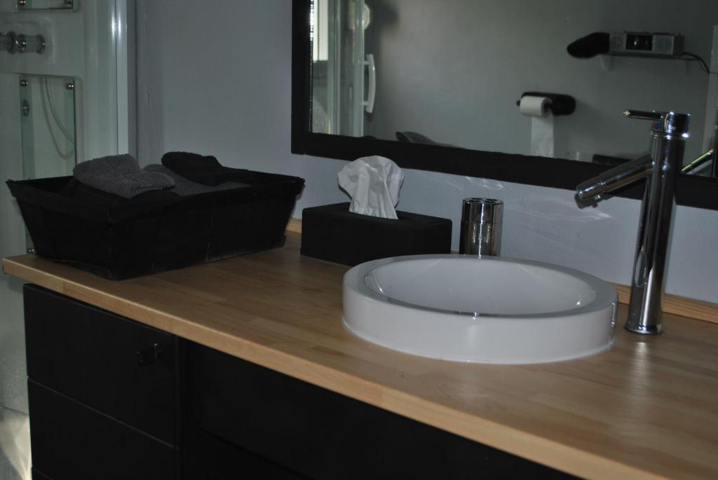 Chambres D'Hotes La Tribu Quévreville-la-Poterie Szoba fotó